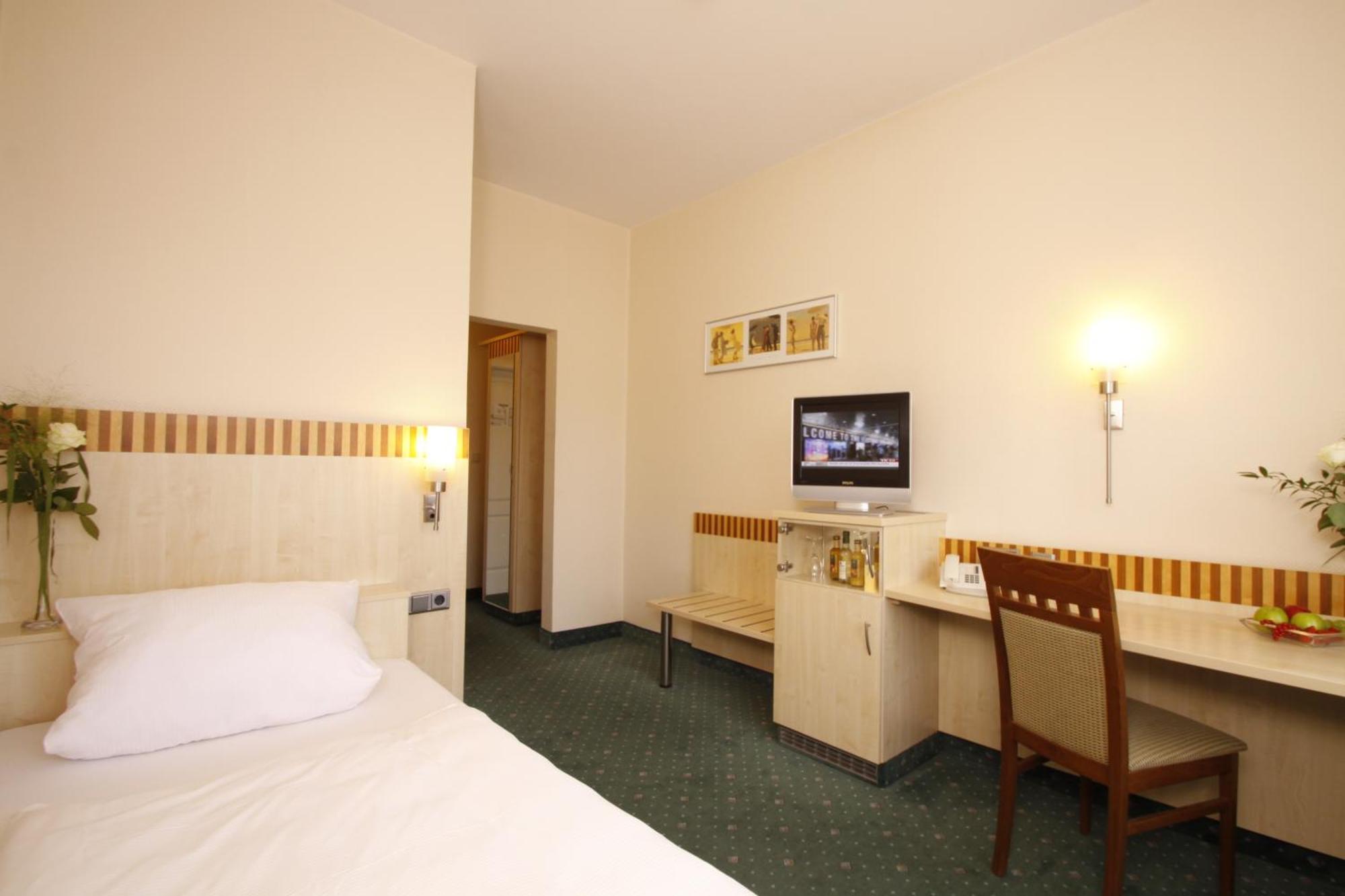 Hotel Kaiserhof Wesel Wesel  Ngoại thất bức ảnh