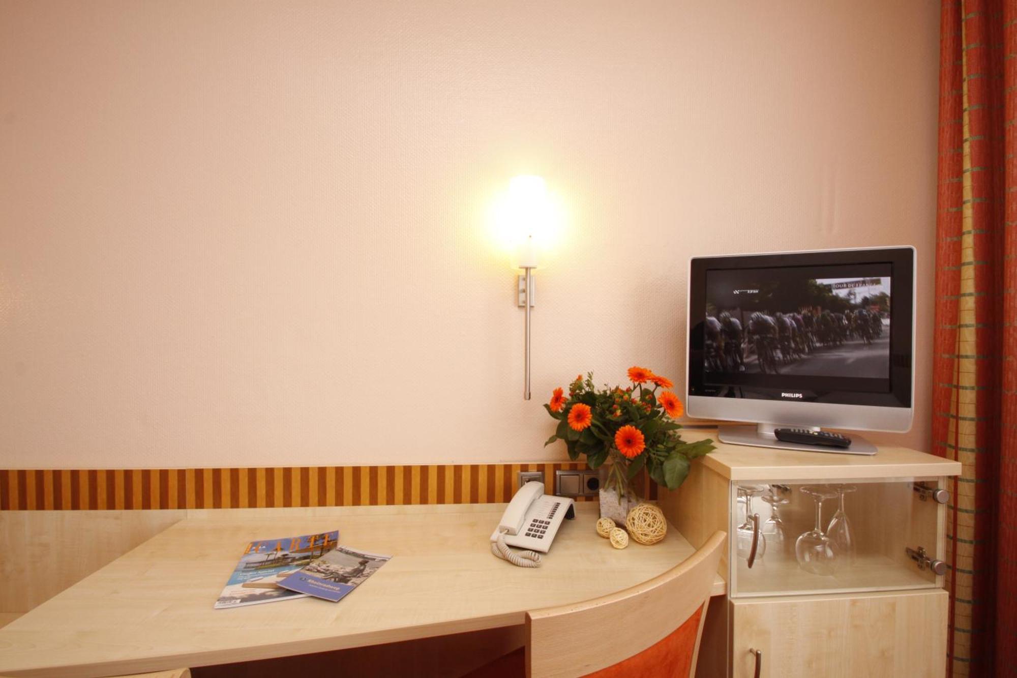 Hotel Kaiserhof Wesel Wesel  Ngoại thất bức ảnh